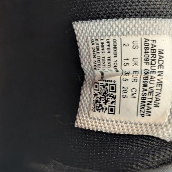 Converse Kids' Black and Burgundy Sneakers - Picture 4 of 4